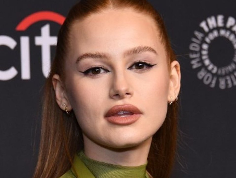 Madelaine Petsch: 'Riverdale'-Star zeigt sich im sexy Lara-Croft-Look