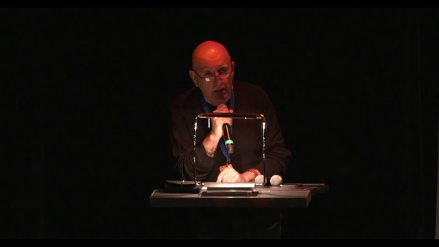 Remise du Prix Scam de L'Œuvre expérimentale 2022 à Yann Chapotel