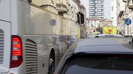 Richard Serra: 40 Balls / Cardi Gallery Milan