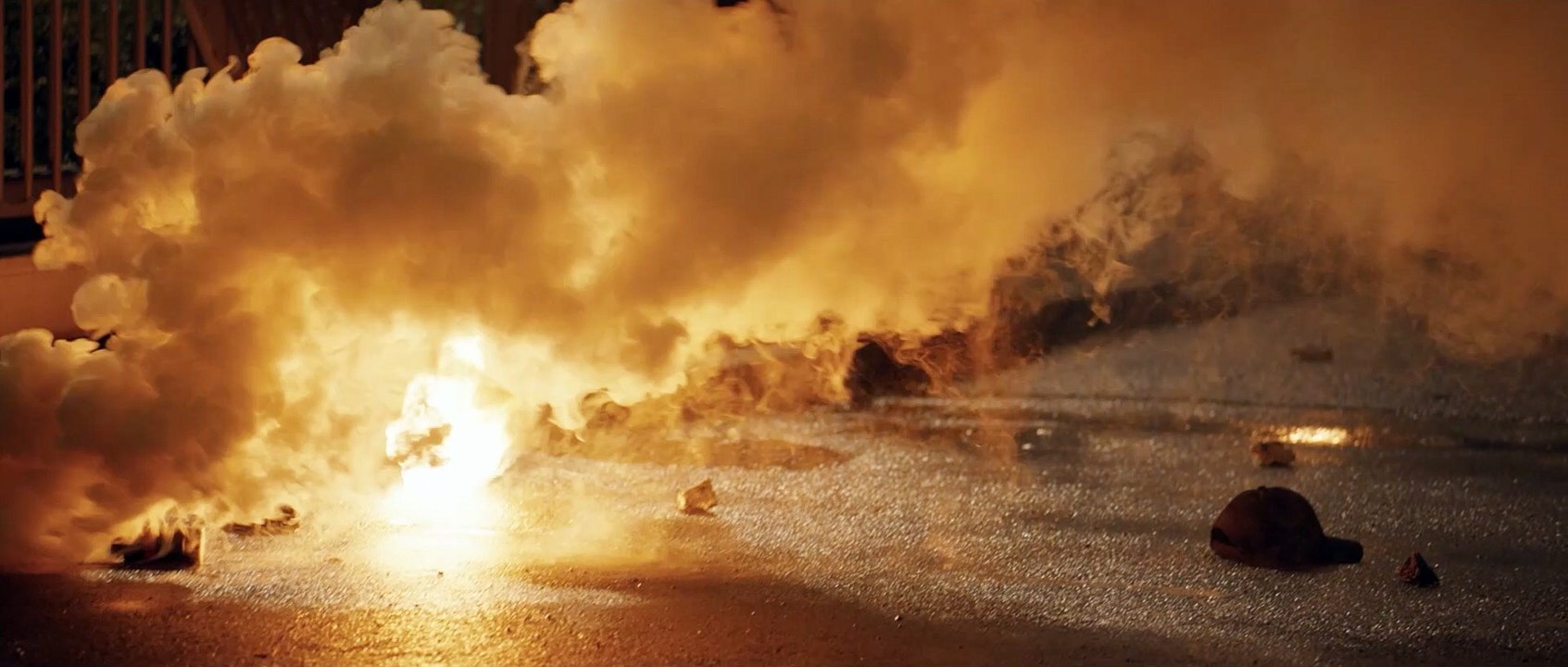 In den besten Händen - Clip 'Die Eskalation' (Deutsch) HD