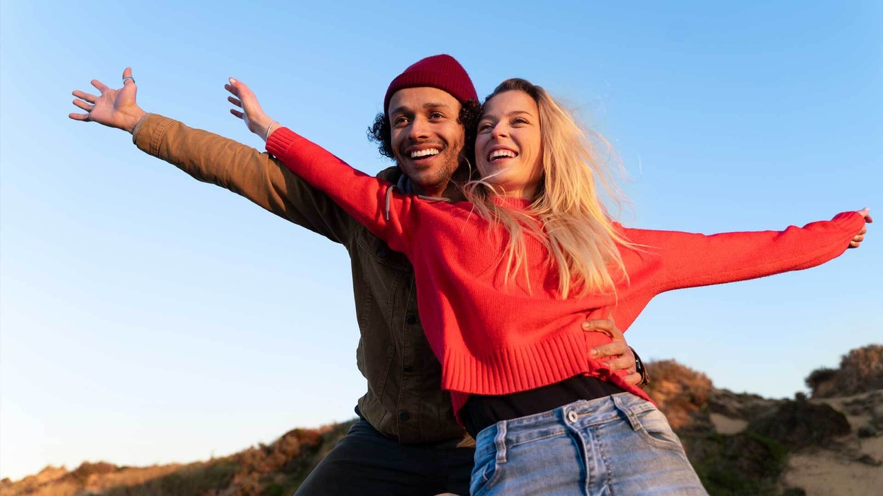 Liebeshoroskop Widder und Löwe: Ein starkes Team