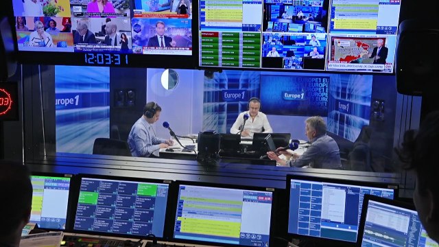 Présidentielle : dans le Nord, Emmanuel Macron tente de convaincre les électeurs du Rassemblement national