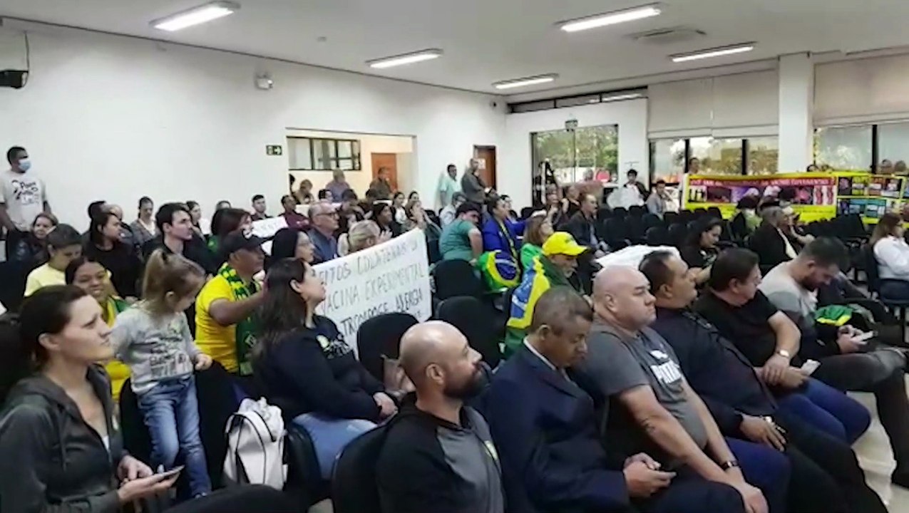 Vereadores debatem sobre proibição de exigência do Passaporte da Vacina