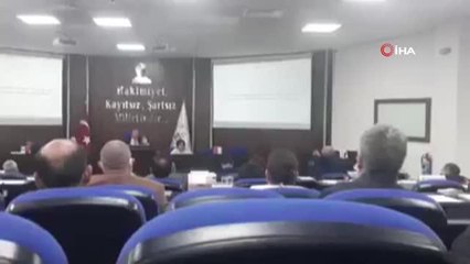 Mecliste 'kes şunun sesini' tartışması