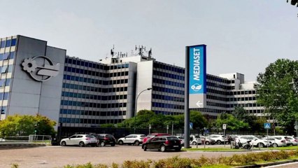 “Cancellato”. Escluso dal palinsesto uno dei programmi di punta di Mediaset