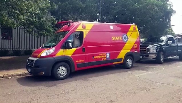 Três pessoas ficam feridas após atropelamento na Rua Plínio Salgado