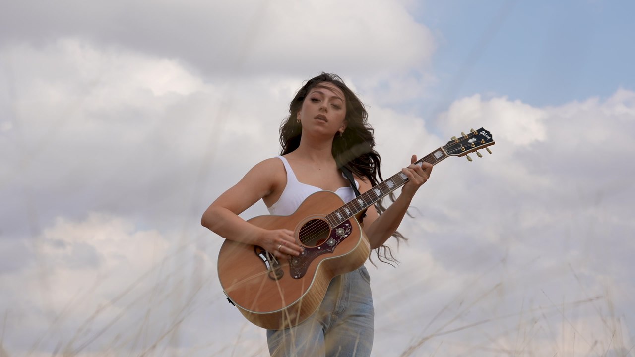 Abbey Cone King Of The World video Dailymotion