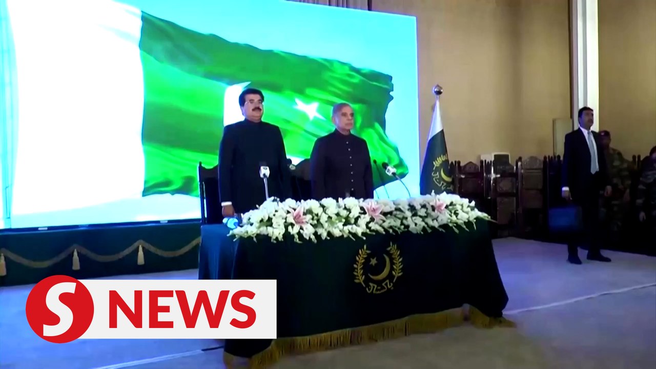 Pakistan's Sharif takes oath as prime minister
