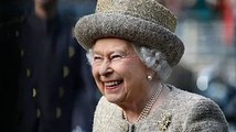 Queen has fish and chips 'stacked' like Jenga with unusual french twist