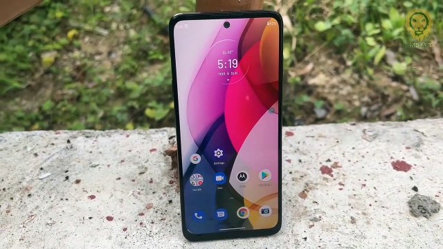 Tech Jungle: Motorola Edge 20 Fusion - Review