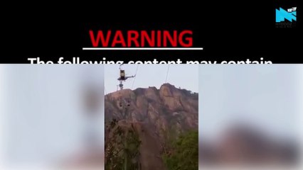 #Jharkhand: Man falls while being rescued by a helicopter after snapping of safety belt in #Deoghar