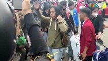 NGERI! Mahasiswa Tak Sengaja Terbakar saat Aksi Demo