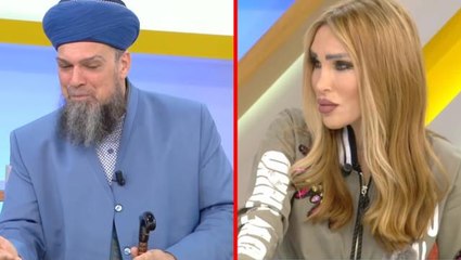 Seren Serengil "Sarık takmak gerekiyor mu?" diye sordu, Meriç Erkan'dan cevap gecikmedi: Sevap artıyor