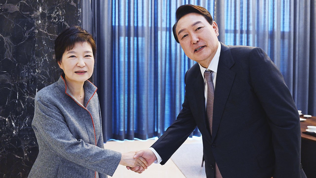 [뉴스큐] 윤 당선인, 박 전 대통령 사저 방문...취임식 초청 / YTN