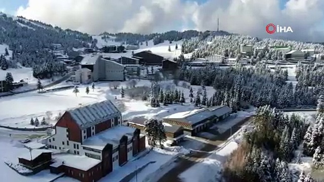 Uludağ’da kar keyfi yaşamak için iglo ve kütük evler misafirlerini bekliyor