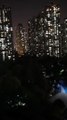 Coronavirus: A Shanghai, des habitants contestent ouvertement le confinement de la ville en criant aux fenêtres de leurs appartements - Regardez
