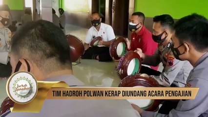 Hadroh Anggota Polwan Polres Grobogan