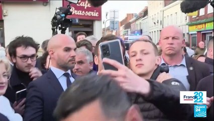 Présidentielle 2022 : Emmanuel Macron "prêt à discuter" et ouvert à un référendum sur la réforme des retraites