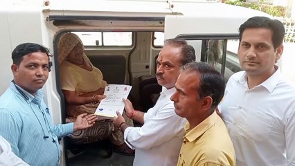 पचास साल बाद कुंभाराम के परिवार को मिला पट्टा