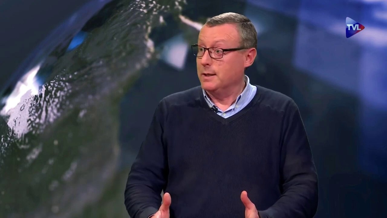 Pierre Hillard. Combat actuel entre gouvernements mondiaux. Origine du gouvernement mondial atlantiste