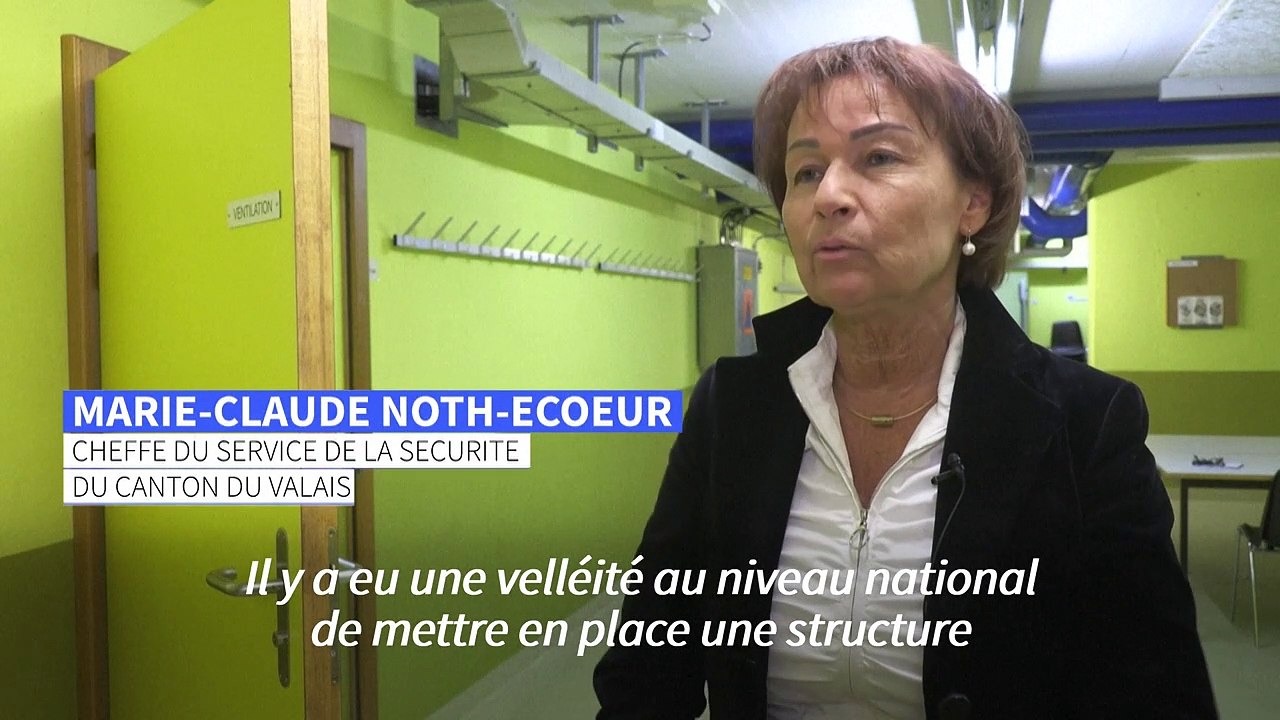 Avec la guerre en Ukraine, la Suisse redécouvre ses abris, vestiges de la Guerre froide