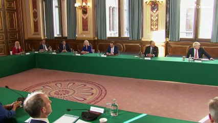 Infractions aux règles anti-Covid : Boris Johnson sanctionné et appelé au départ