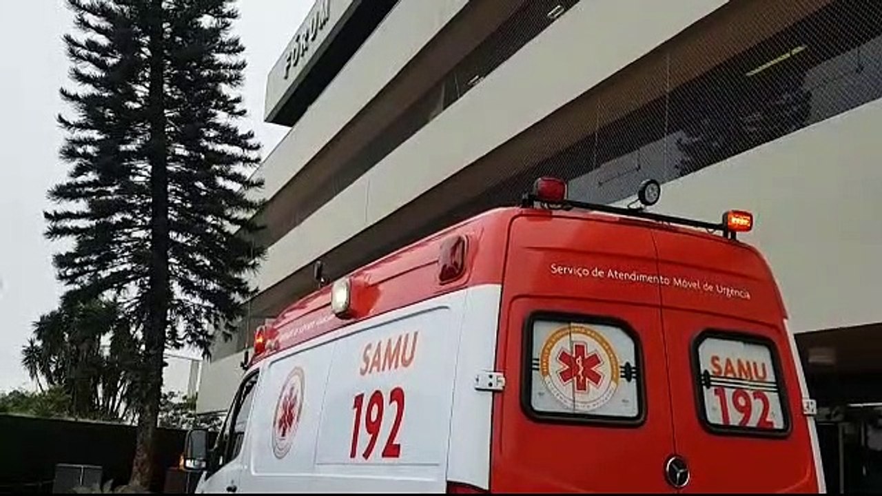 Homem sofre queda dentro do Fórum de Cascavel e sofre trauma em face