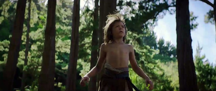 Peter et Elliott le dragon - EXTRAIT VF Elliott emmène Peter faire un tour