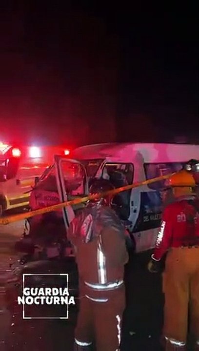 “Live“ Cuatro personas lesionadas tras choque múltiple en carretera a El Salto