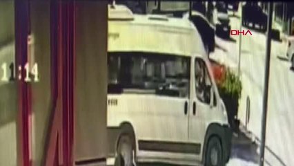 AVCILAR'DA KADINI TACİZ ETTİĞİ İDDİA EDİLEN ŞÜPHELİ YAKALANDI