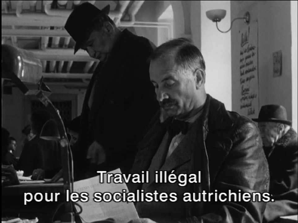 Welcome in Vienna - Partie 1 : Dieu ne croit plus en nous Extrait vidéo VO