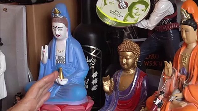 Que trouve-t-on dans le bureau d'Alejandro Jodorowsky ? Visite guidée...