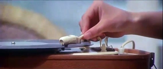 Le mari de la coiffeuse Bande-annonce VF
