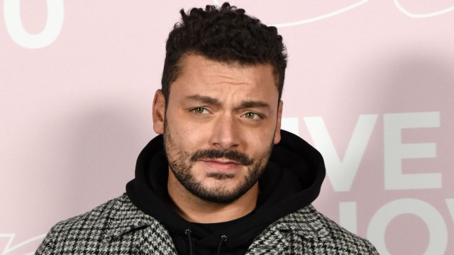 GALA VIDEO - Kev Adams, à cœur ouvert, il se confie sur sa vie amoureuse : “quelque chose qui manque”