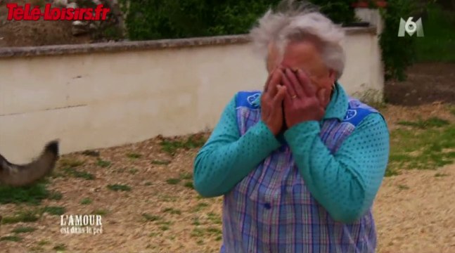 Bouleversée, Carmen (L'Amour est dans le pré) fond en larmes... Le Zapping de la télé-réalité