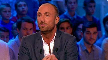 Christophe Dugarry tacle Raymond Domenech dans le Canal Football Club