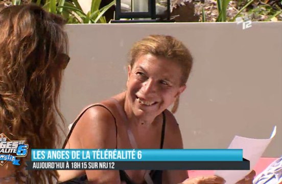 Linda (Les Anges de la télé-réalité 6) : Quand elle chante anglais, c'est une catastrophe !