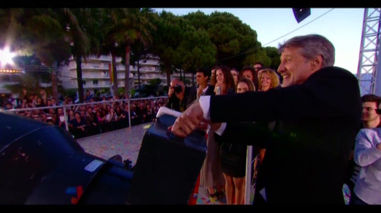 Le Grand Journal : OUPS ! Le raté d'Antoine de Caunes...