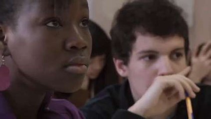 La cour de Babel (bande-annonce)