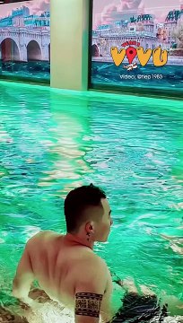 YouTuber đầu tiên được cho phép quay YouTube tại khách sạn sang chảnh, giá phòng hơn 120 triệu-đêm ở Paris