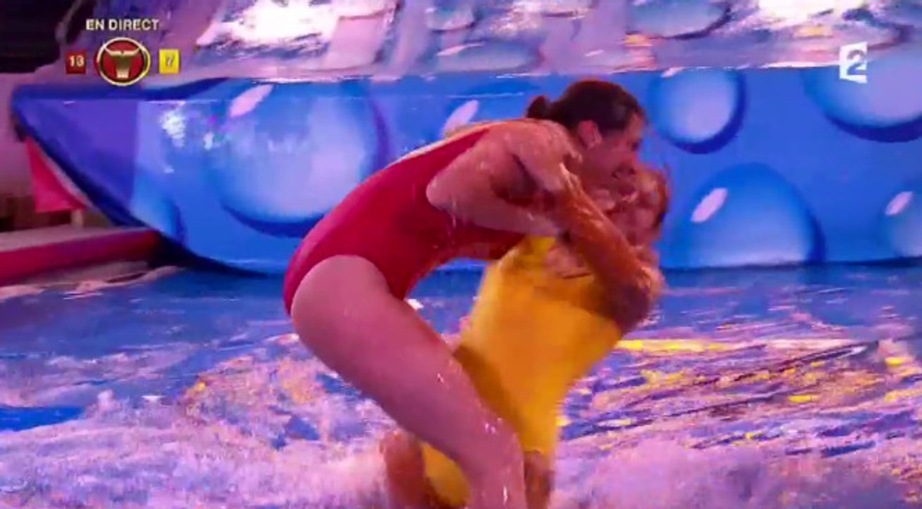 Bagarre de filles à Intervilles