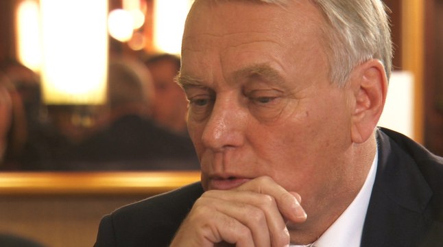 Un village de Roms dans le XVIème de Paris ? Pourquoi pas , selon Jean-Marc Ayrault