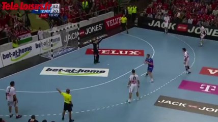 Le penalty le plus ridicule de l'histoire, Stromae parodié... Le Zapping Web