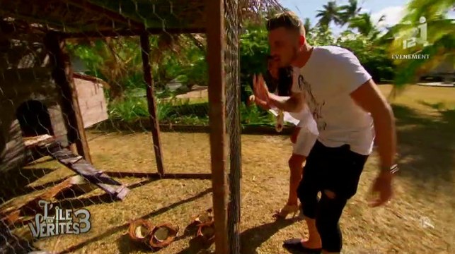 L'Ile des vérités 3 : Raphaël confond les poules et les lapins