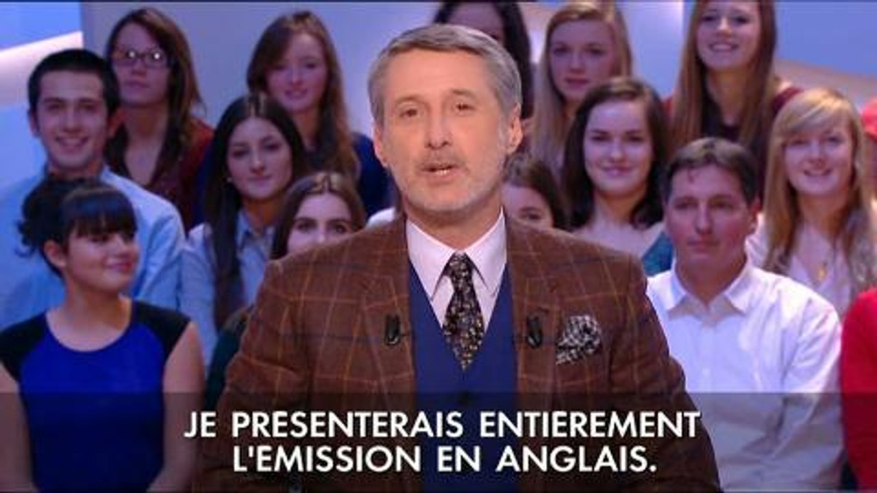 Qualification des Bleus au Mondial 2014 : Antoine De Caunes présente Le Grand Journal en Anglais