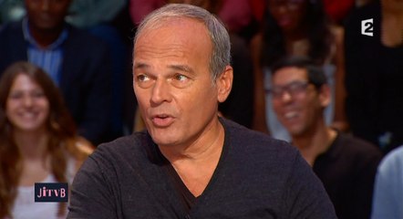 Laurent Baffie s'amuse de la situation de Jusqu'ici tout va bien