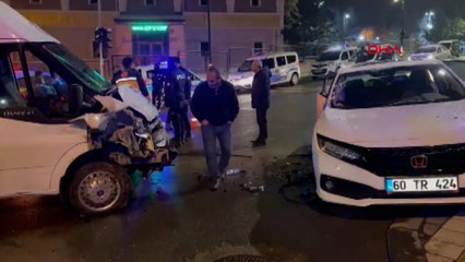 Sivas'ta iki ayrı trafik kazası: 9 yaralı