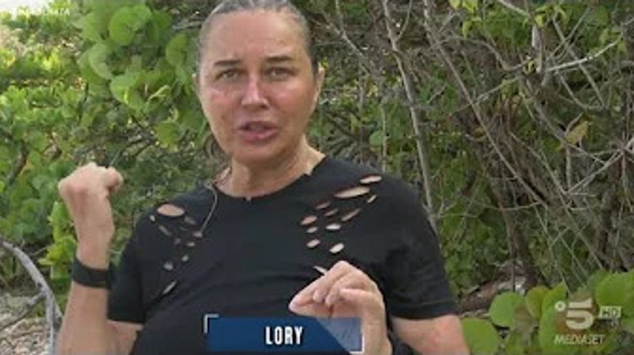 Lory Del Santo, la suocera ammette il suo sbaglio: "Mi scuso per averle detto stratega" Tra gli ospi