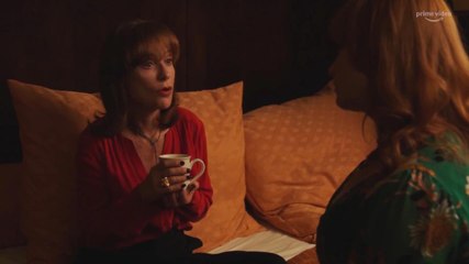 The Romanoffs (Amazon Prime Video) : Une première bande-annonce pleine de malice avec Isabelle Huppert
