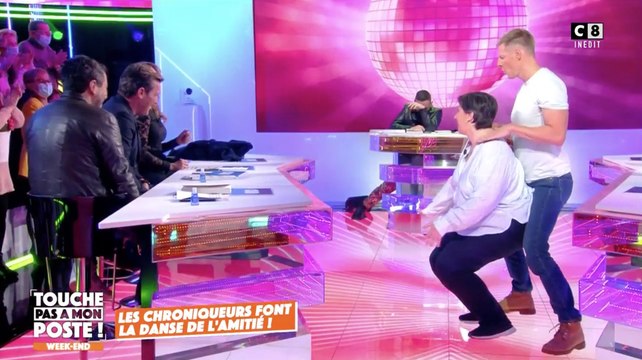 Danielle Moreau chute et fait s'écrouler de rire la bande de Cyril Hanouna dans TPMP